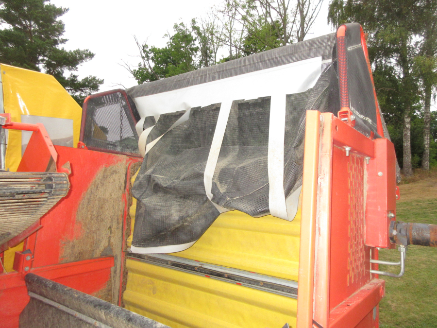 5547 Grimme SE75-30 potato harvester