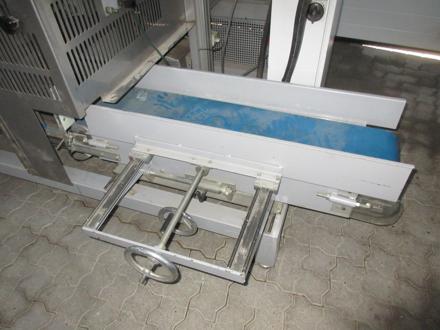 5548 EMVE BE6000 paper bagger