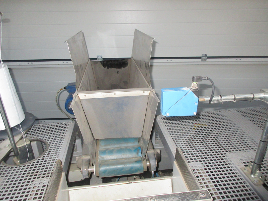 5548 EMVE BE6000 paper bagger