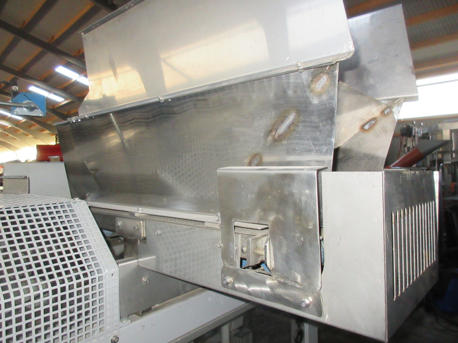 5548 EMVE BE6000 paper bagger