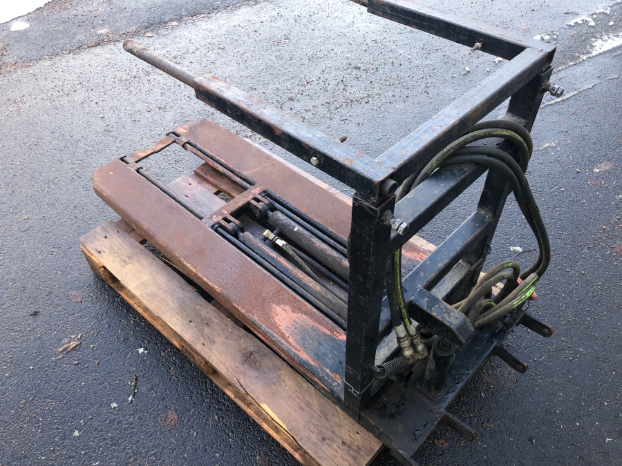 5577 Box turner for forklift