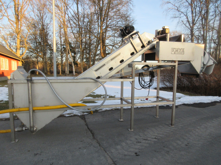5602 EMVE wet dosing hopper