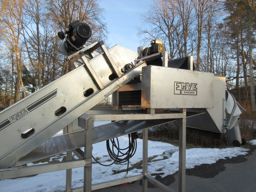 5602 EMVE wet dosing hopper
