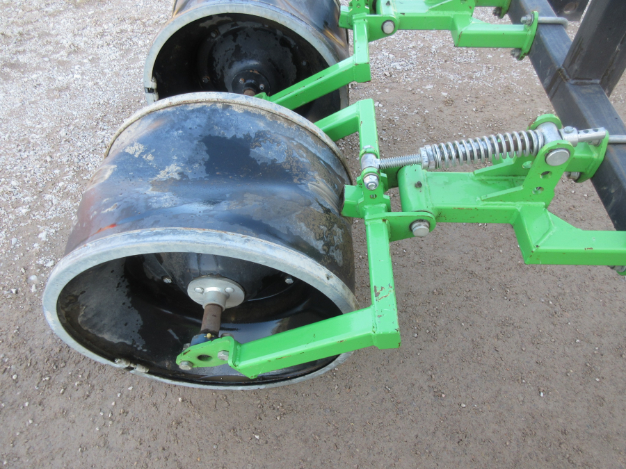 5620 AVR low press tires to haulm topper