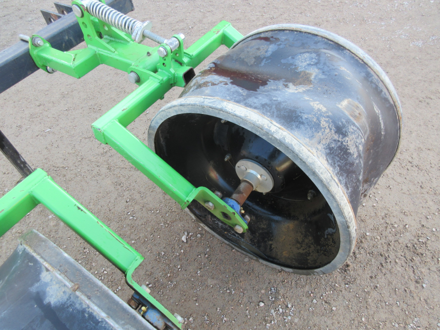 5620 AVR low press tires to haulm topper