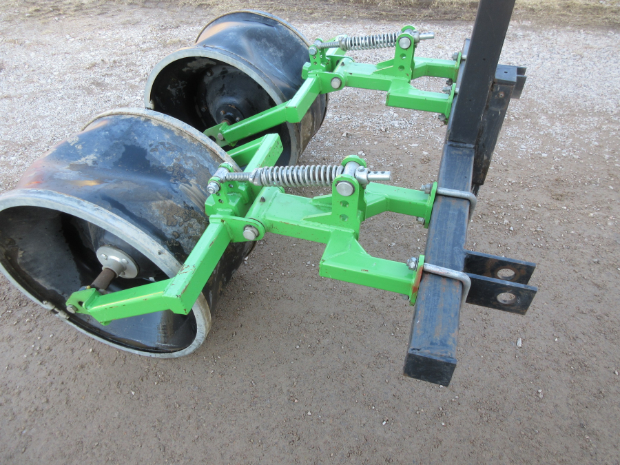 5620 AVR low press tires to haulm topper