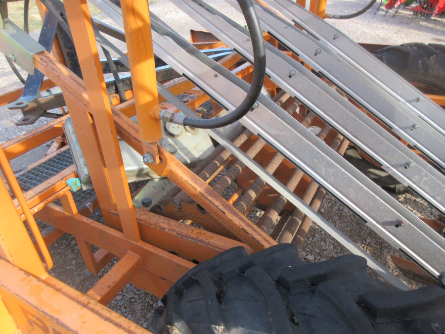 5631 Regero transplanter belt planter R907 3/4 row