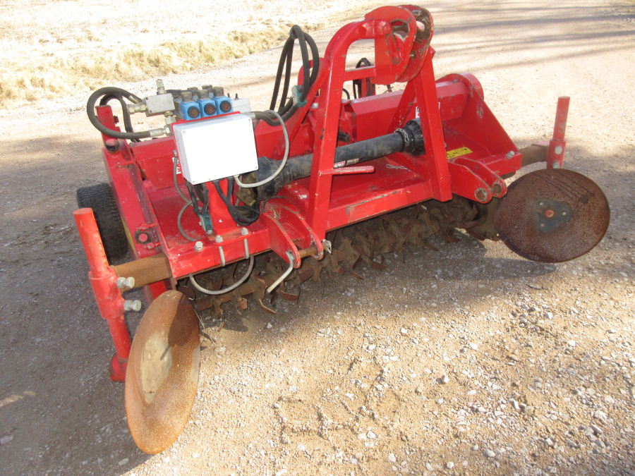 5633 Simon M165 bed cultivator 