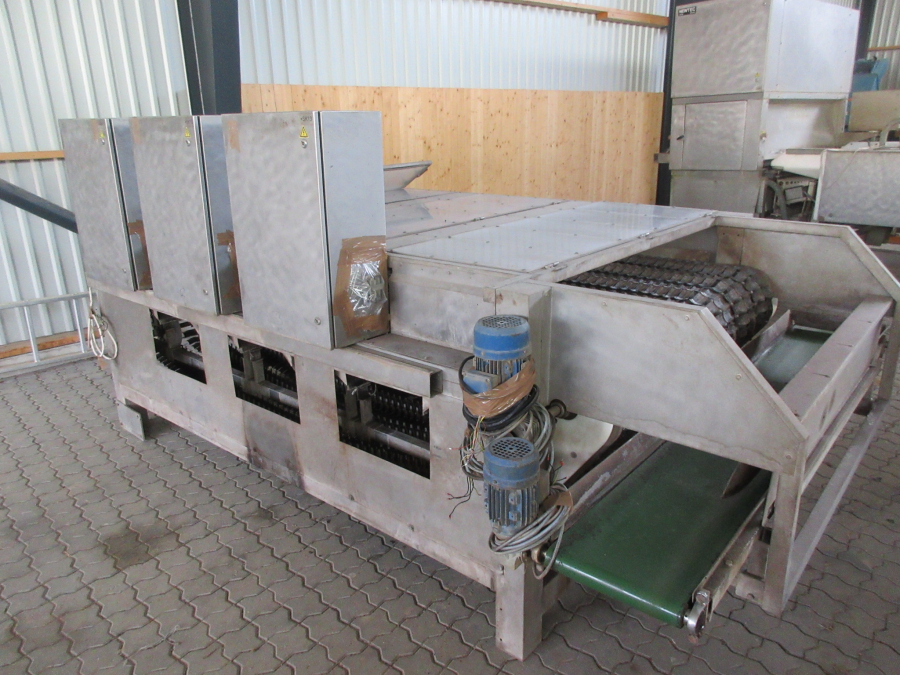 5659 Newtec celox optical sorter for carrots