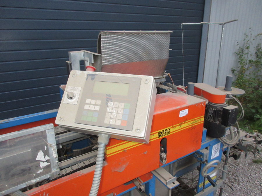 5684 Newtec 2009 / EMVE BE 5000 weigher and paperbagger