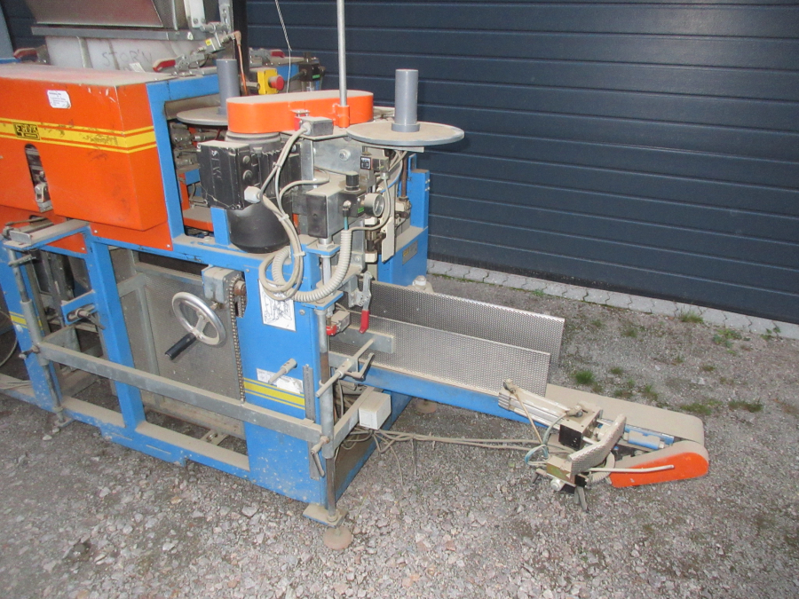 5684 Newtec 2009 / EMVE BE 5000 weigher and paperbagger