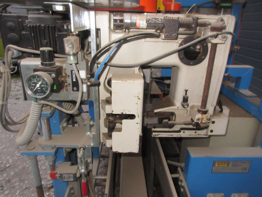 5684 Newtec 2009 / EMVE BE 5000 weigher and paperbagger