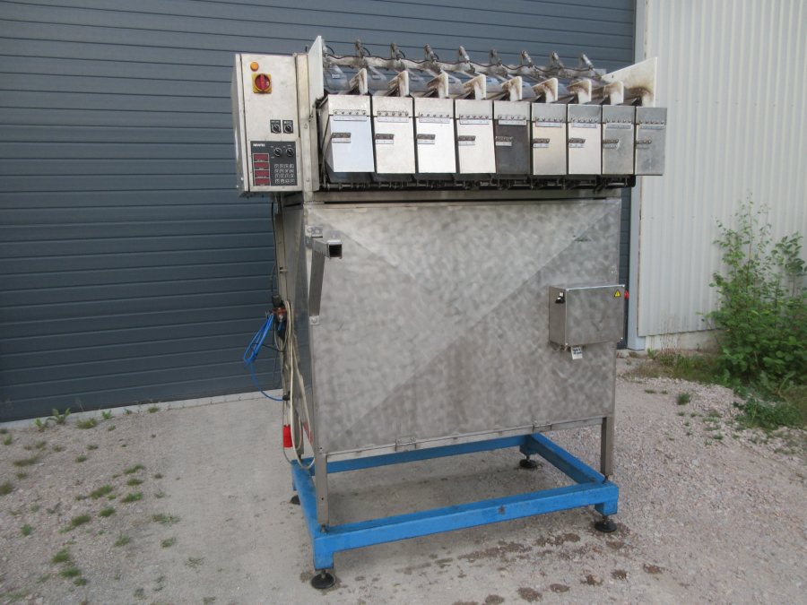 5684 Newtec 2009 / EMVE BE 5000 weigher and paperbagger