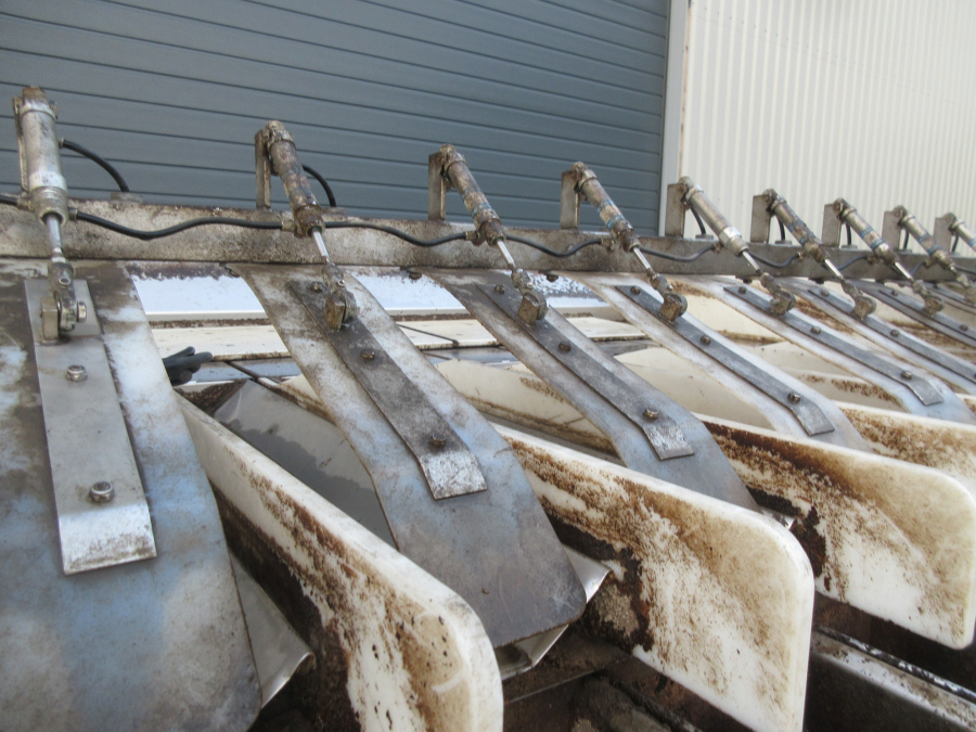 5684 Newtec 2009 / EMVE BE 5000 weigher and paperbagger