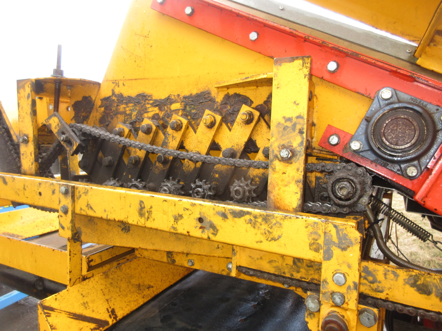 5757 Climax 700 receiving hopper