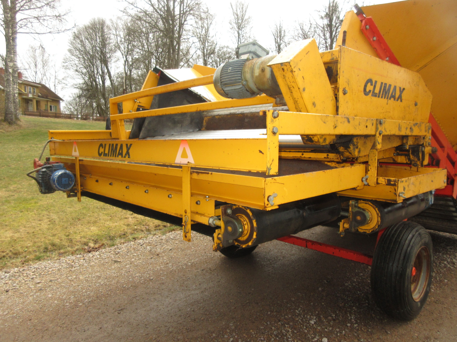 5757 Climax 700 receiving hopper
