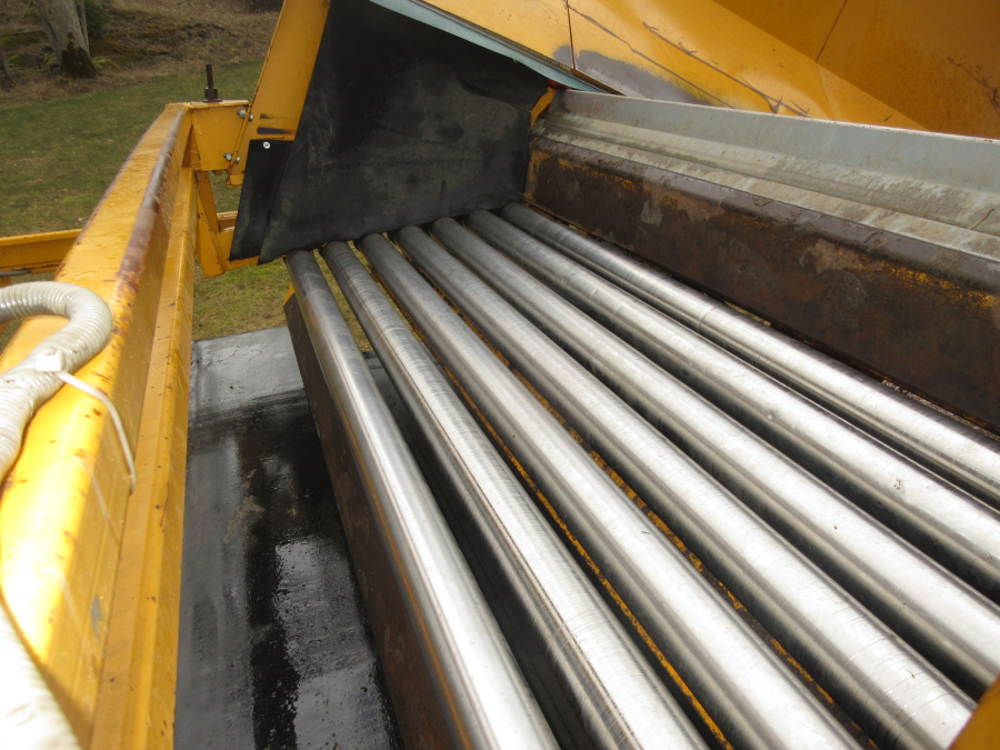 5757 Climax 700 receiving hopper