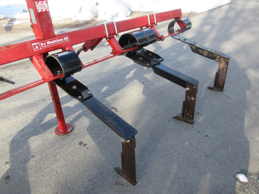 5767 Mac stick grubber 4 row