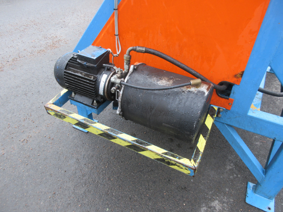 5769 EMVE Box turner hydraulic stationary