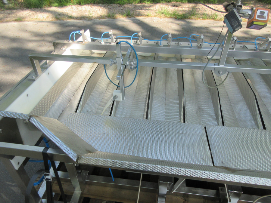 5814 Newtec 2009PCB linear weigher for processed products