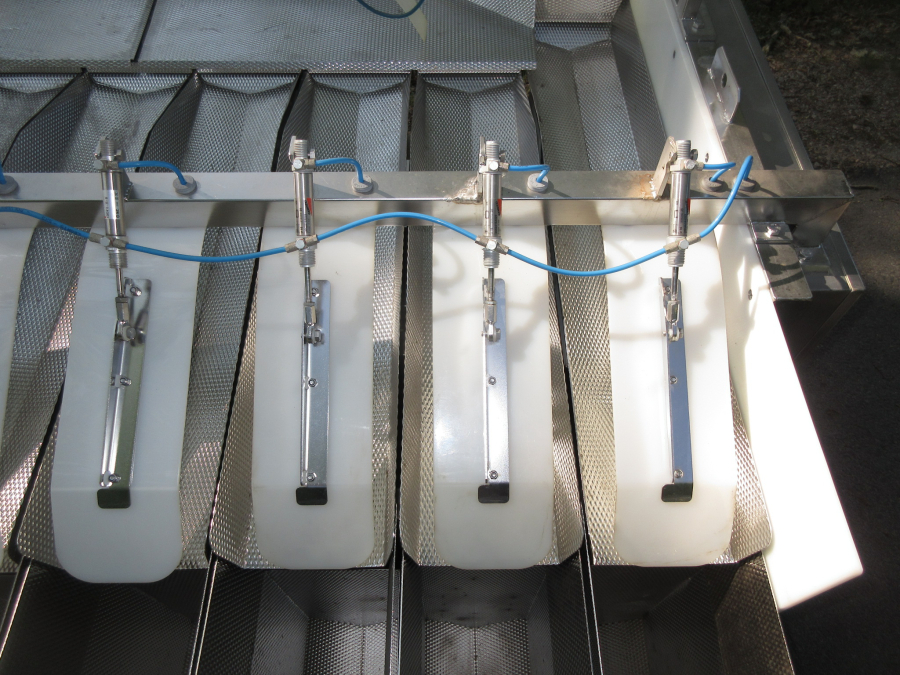 5814 Newtec 2009PCB linear weigher for processed products