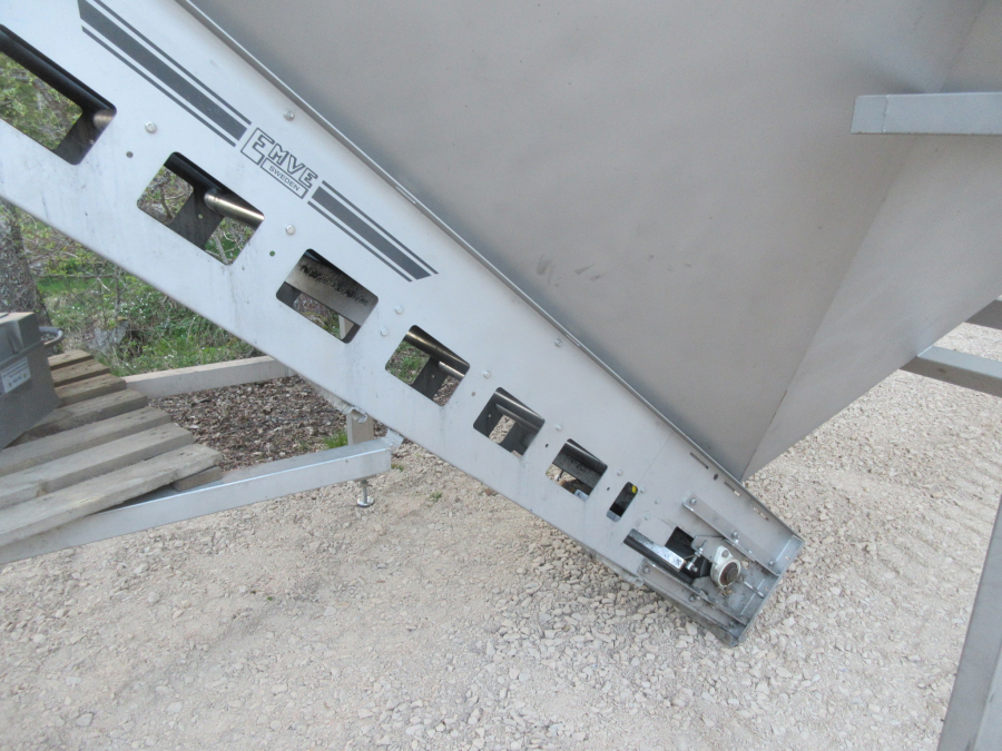 5826 EMVE feeding bunker STAINLESS STEEL