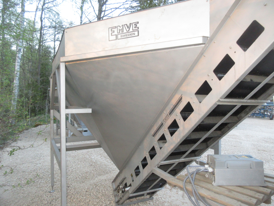 5826 EMVE feeding bunker STAINLESS STEEL