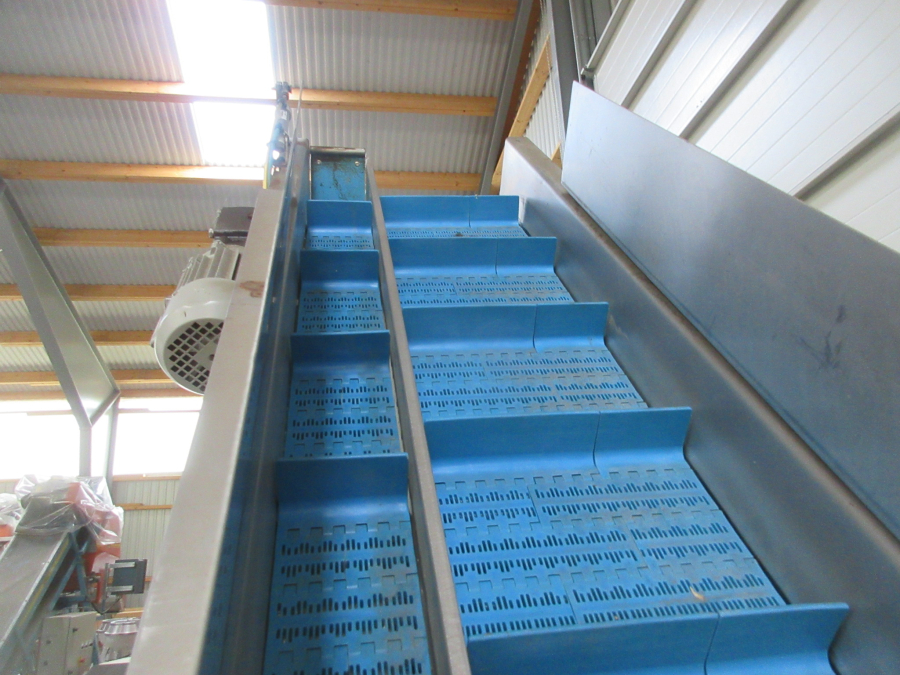 5846 EMVE automatic weigher for peeled products