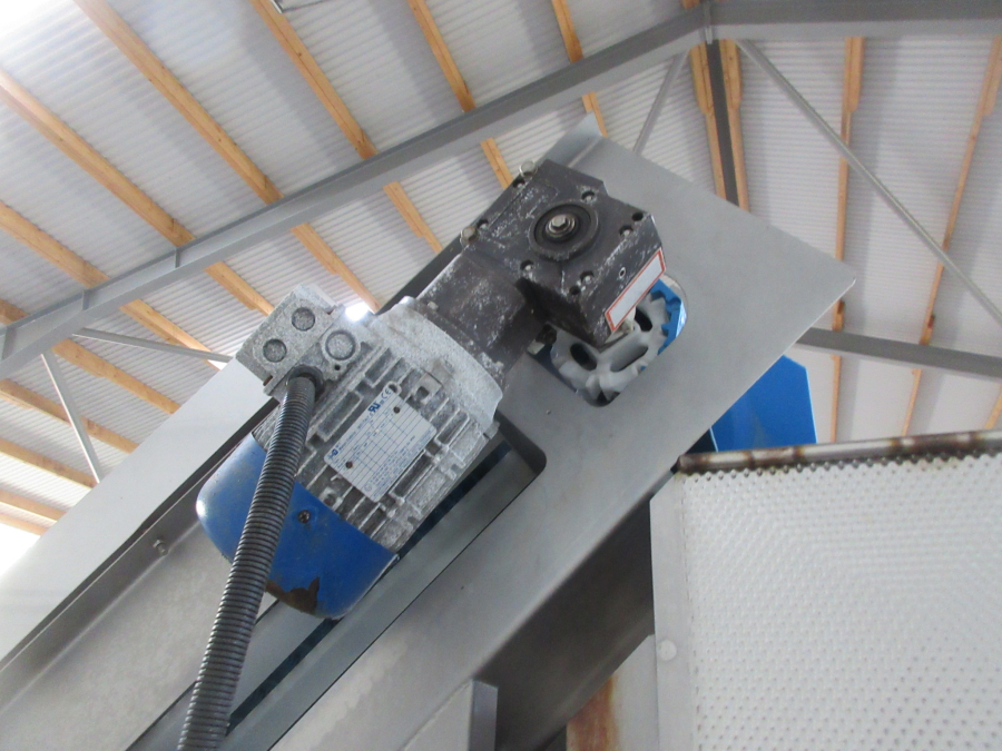 5846 EMVE automatic weigher for peeled products