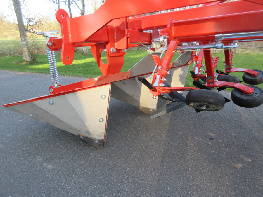 5865 Imac eco ridger BR 2 row potato ridger