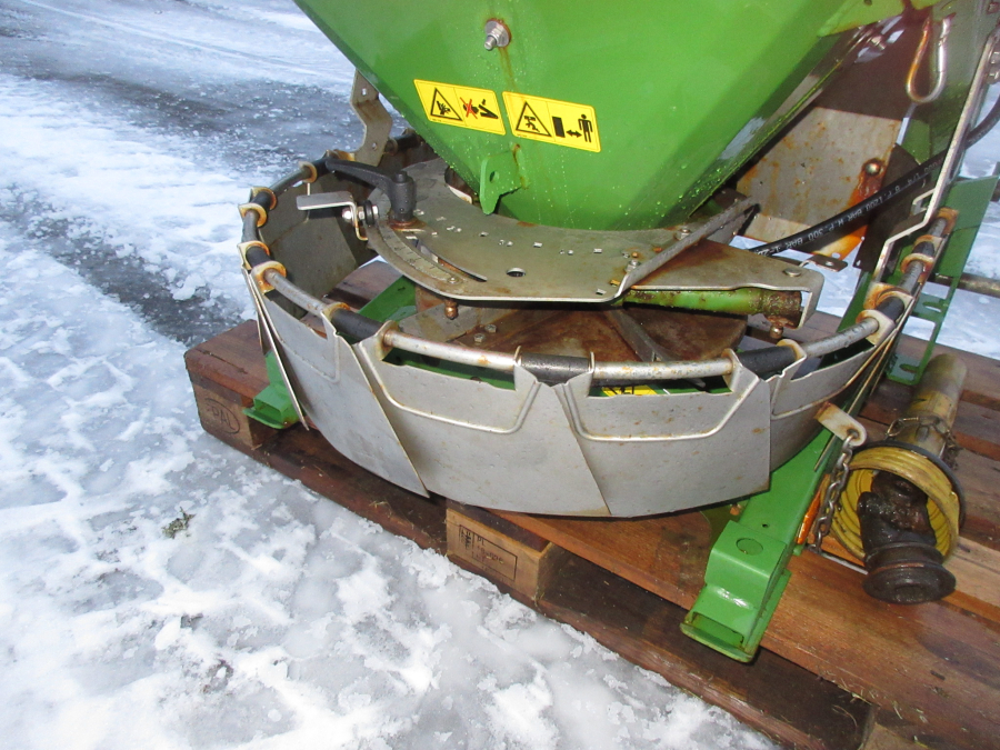 5866 Amazone E+S 300 salt spreader sand 
