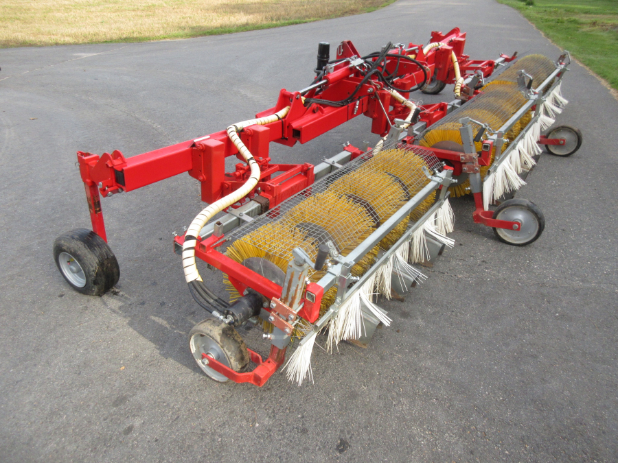 5883 Einböck Yding brush cleaner 3 beds
