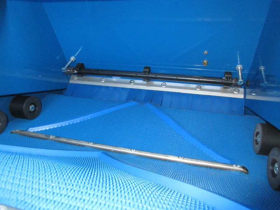 5885 Niagri Cleanwash 25 sample washer for potato