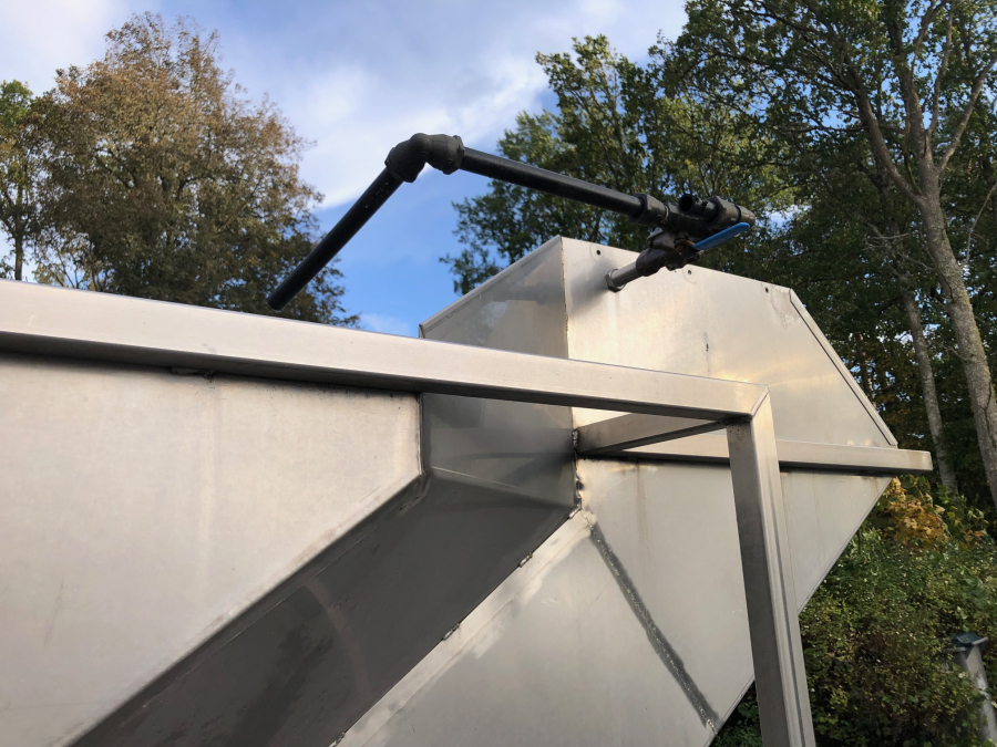 5891 Ekko wet bunker with elevator