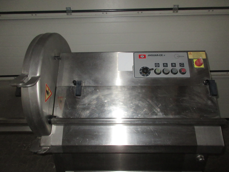 5899 Treif Jaguar 700 Cutter