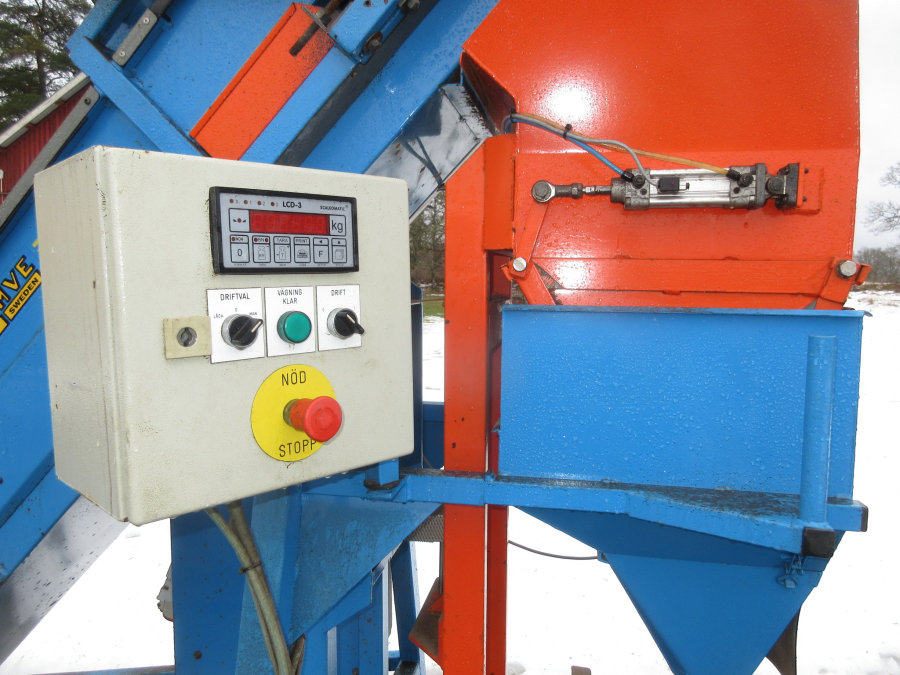 5910 EMVE automatic weigher 