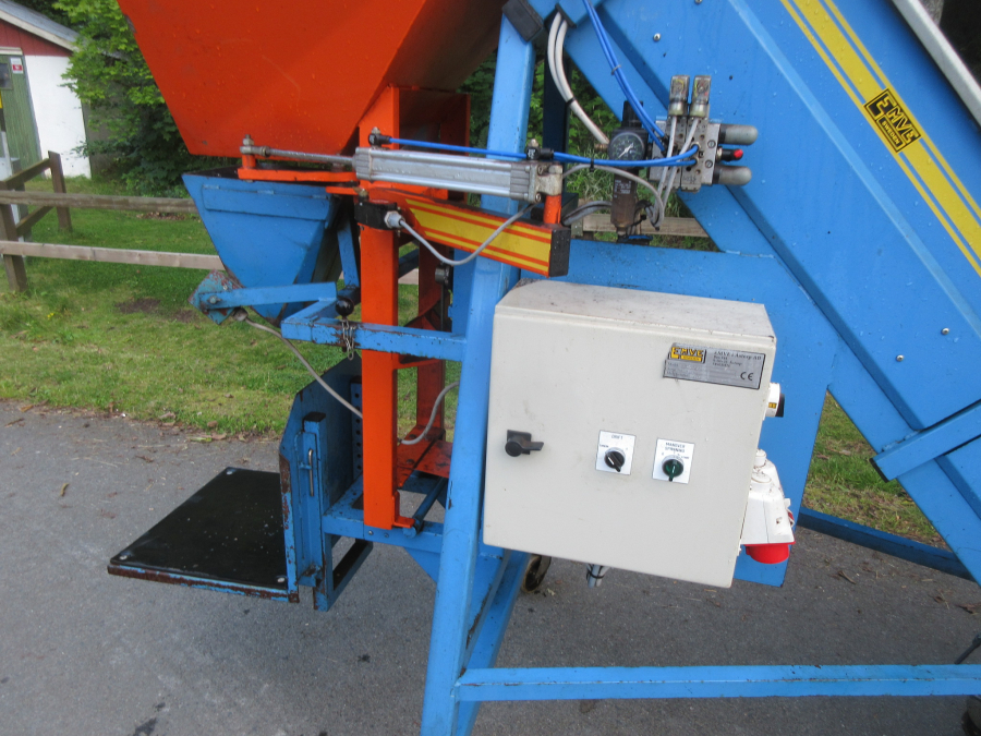 5911 EMVE automatic weigher 