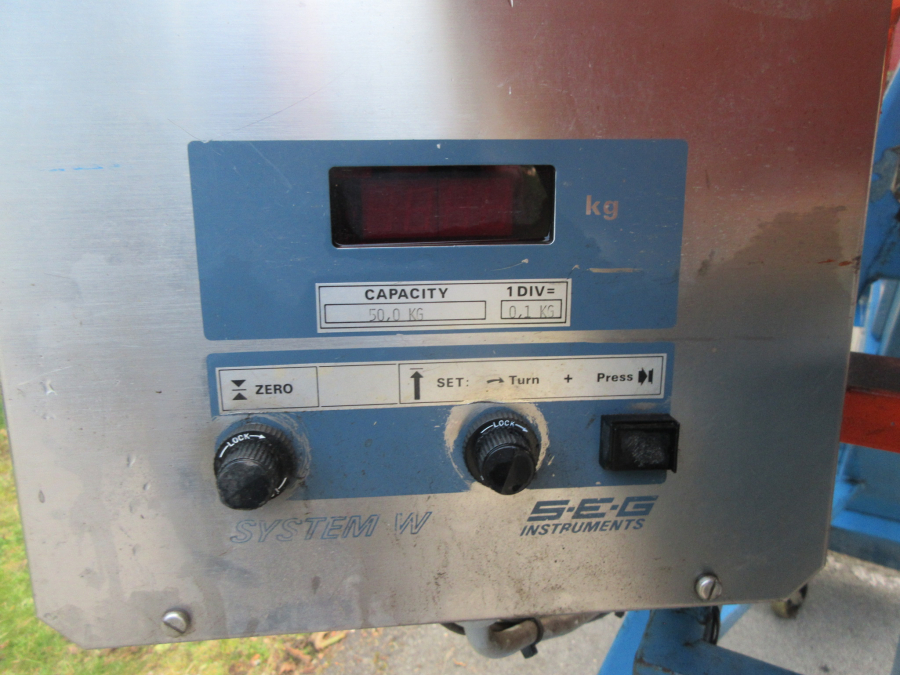 5911 EMVE automatic weigher 