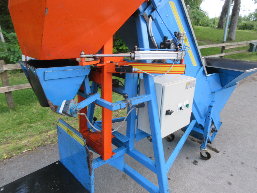 5911 EMVE automatic weigher 