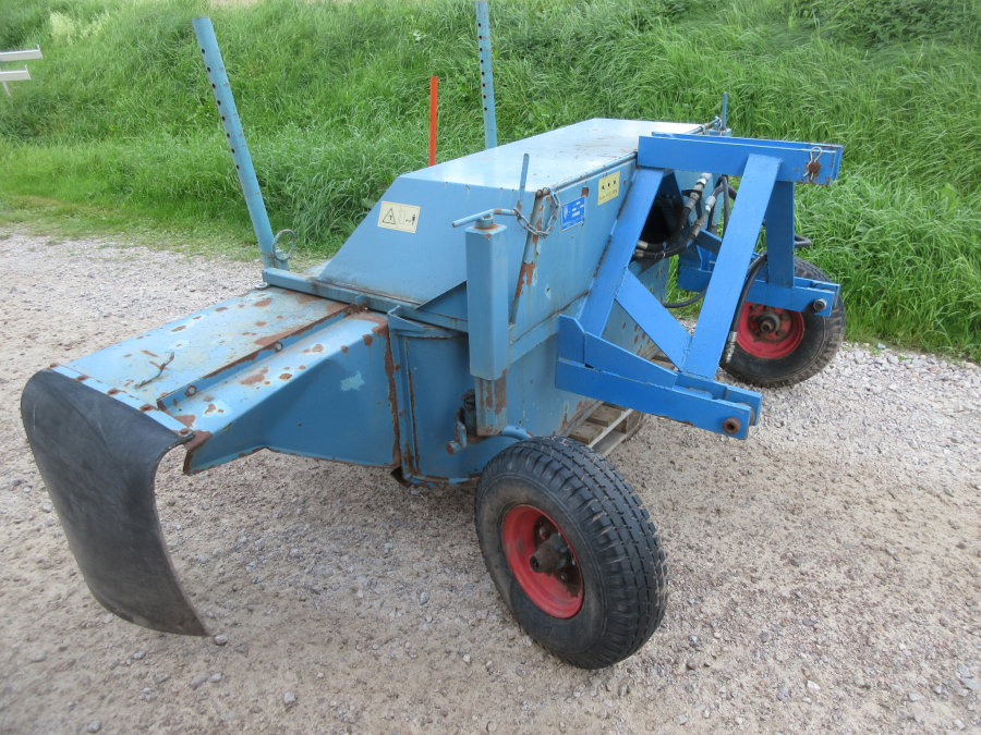 5916 Edenhall haulm topper