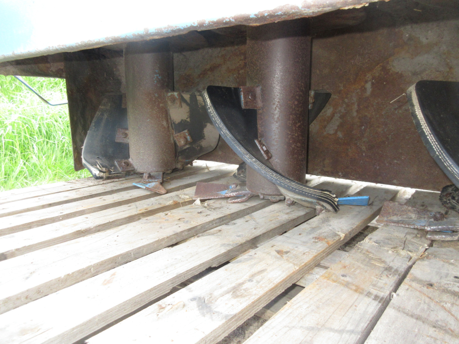 5916 Edenhall haulm topper