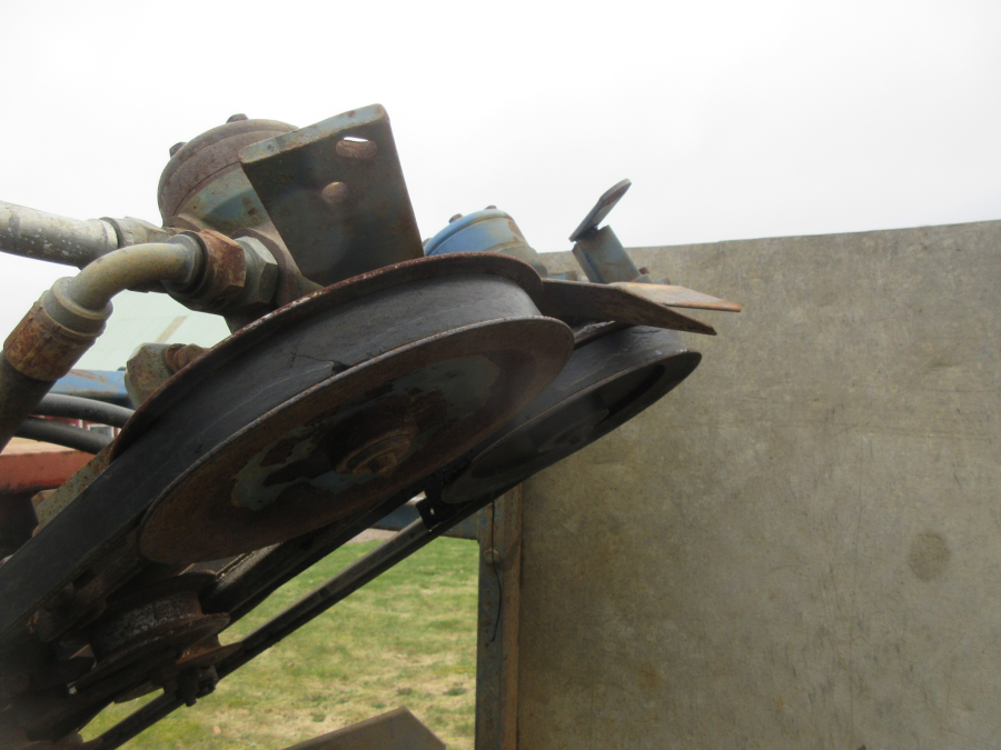 5940 Asa-Lift carrot harvester with roller table