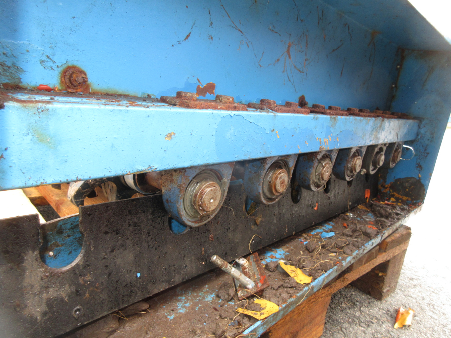 5949 EMVE soil removal with star rollers
