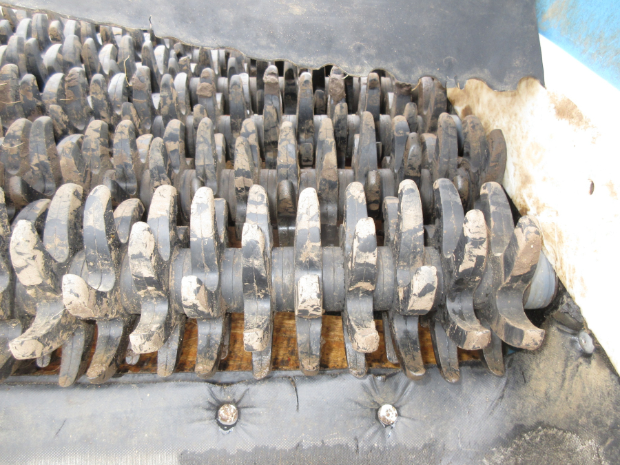 5949 EMVE soil removal with star rollers