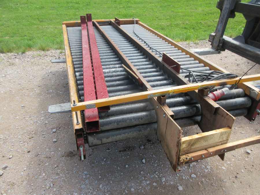 5994 Remet roller table