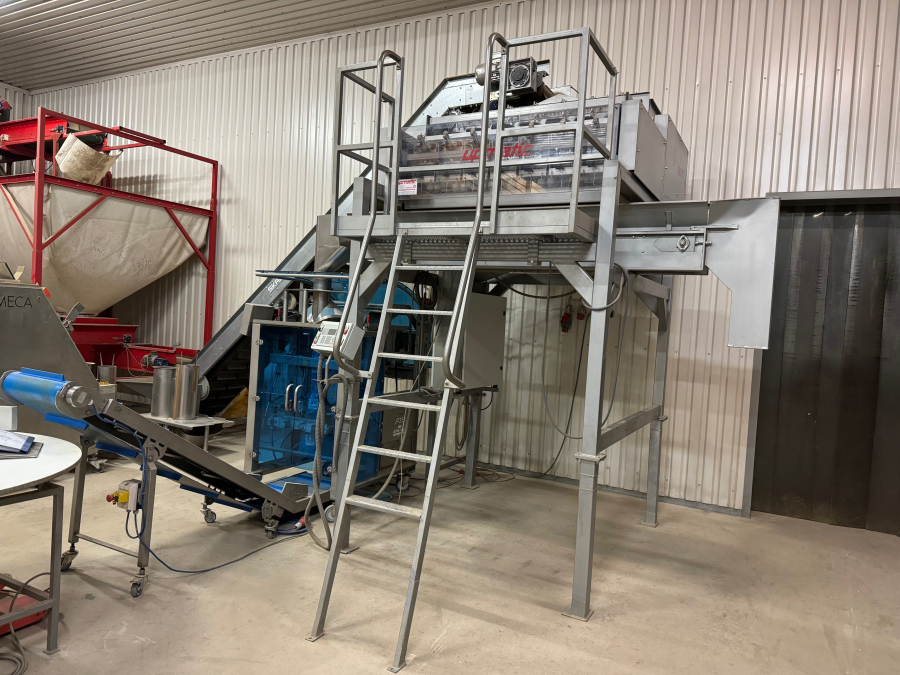 6013 Upmatic + GKS vertical VFFS potato packing line