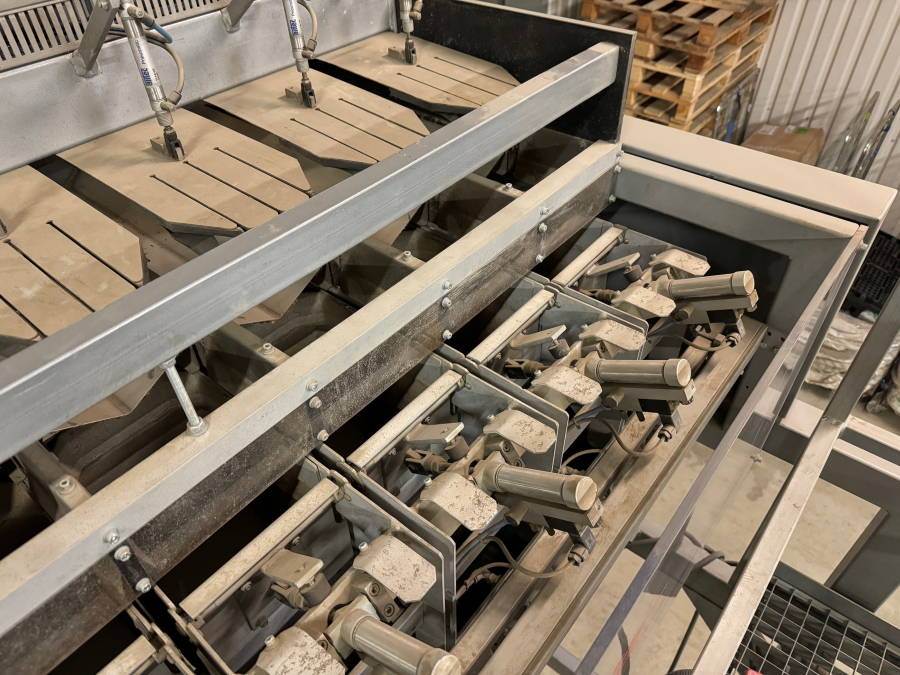 6013 Upmatic + GKS vertical VFFS potato packing line