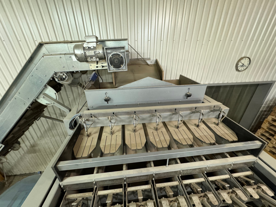 6013 Upmatic + GKS vertical VFFS potato packing line