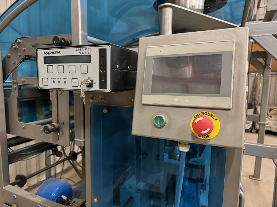 6013 Upmatic + GKS vertical VFFS potato packing line
