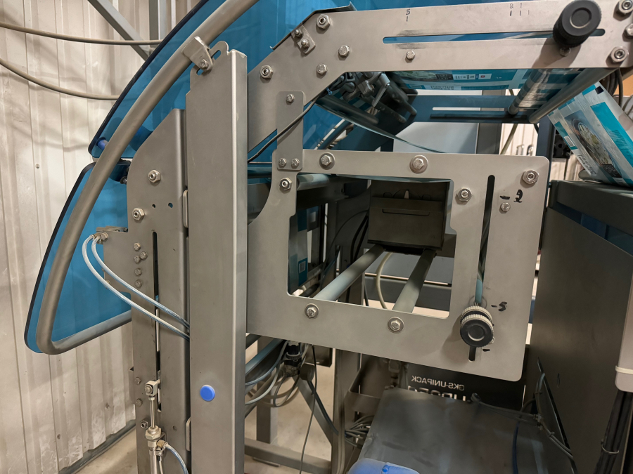 6013 Upmatic + GKS vertical VFFS potato packing line